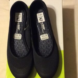 Brand New Comfy Flats